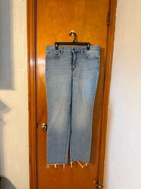 LC Lauren Conrad Light Wash Straight Leg Jeans